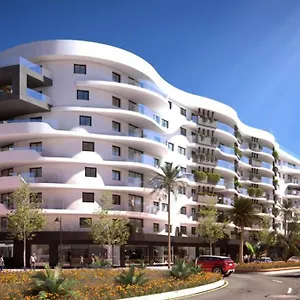 Keywise Family Luxury Infinity & Golf Apartment Estepona
